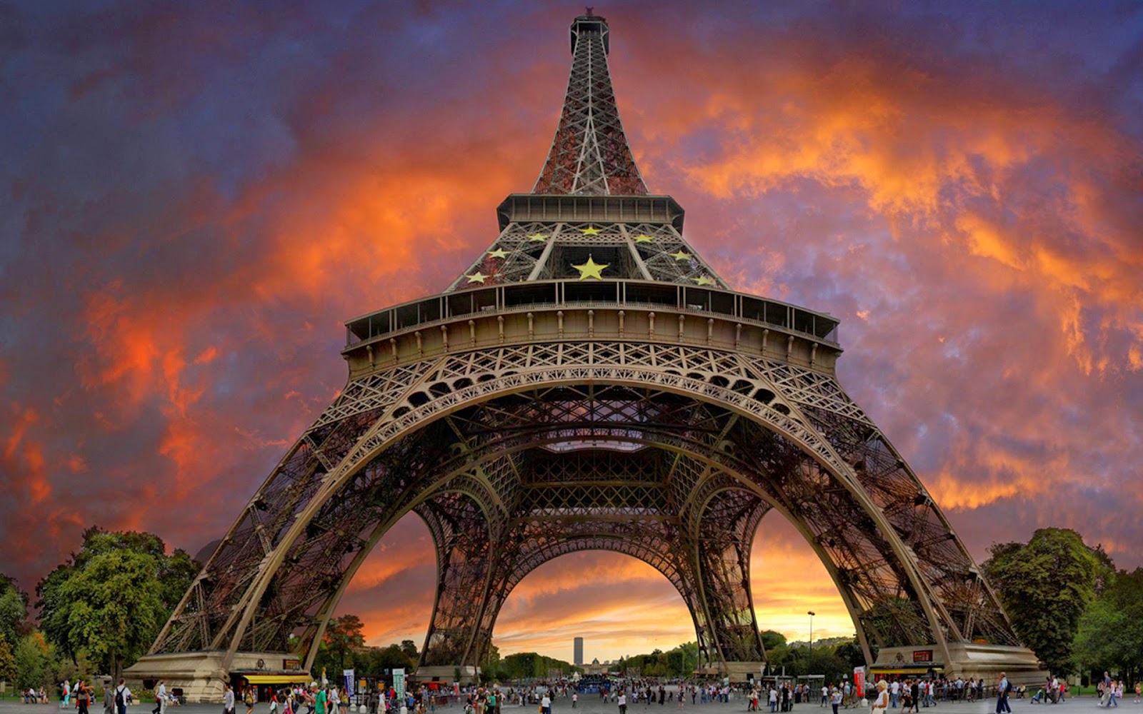 Eiffel tower wallpaper for mac